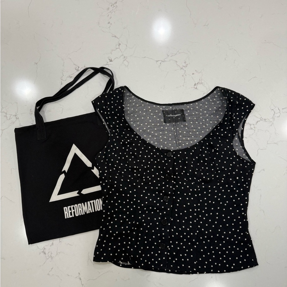 Reformation Black Sleeveless Fitted Blouse